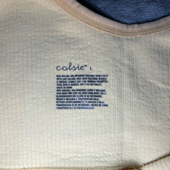 Colsie Orange Ribbed V-Neck Top - Picture 3 of 3